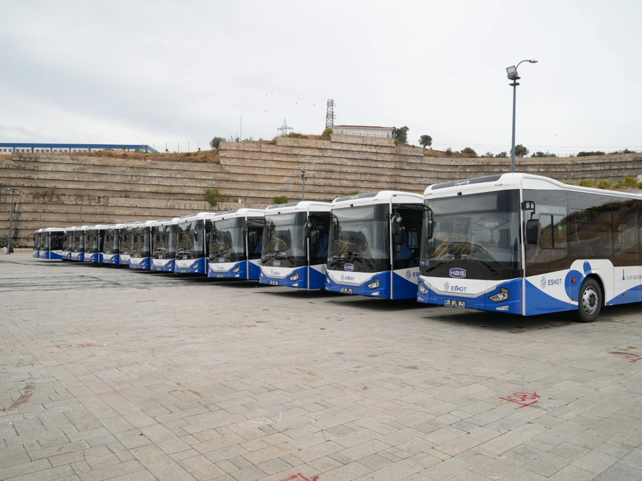 Izmir In Yollarina 111 Yeni Nazar Boncugu Yenibakishaber