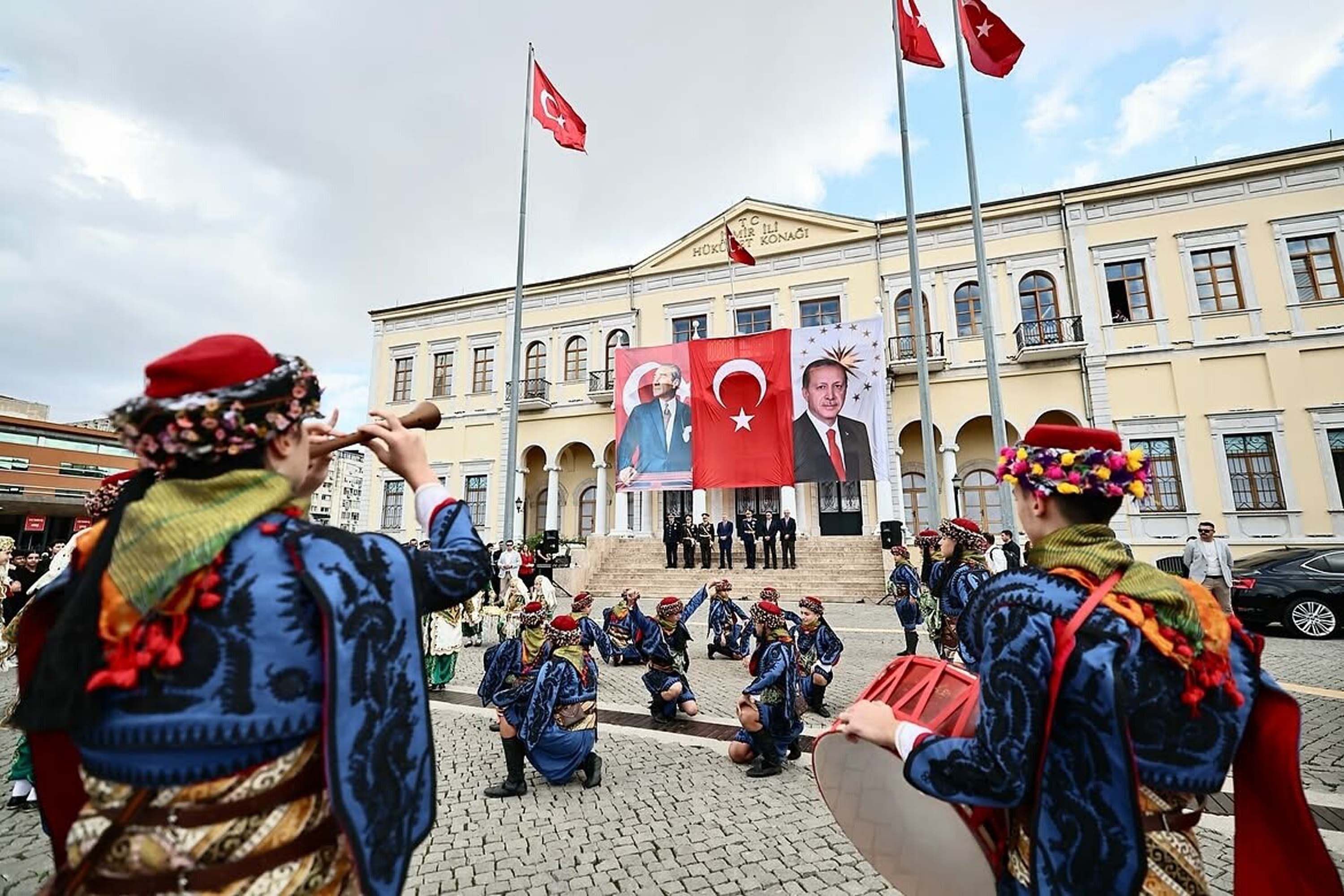 İzmir’de Cumhuriyet Bayramı heyecanı 16 Ekim’de başlayacak