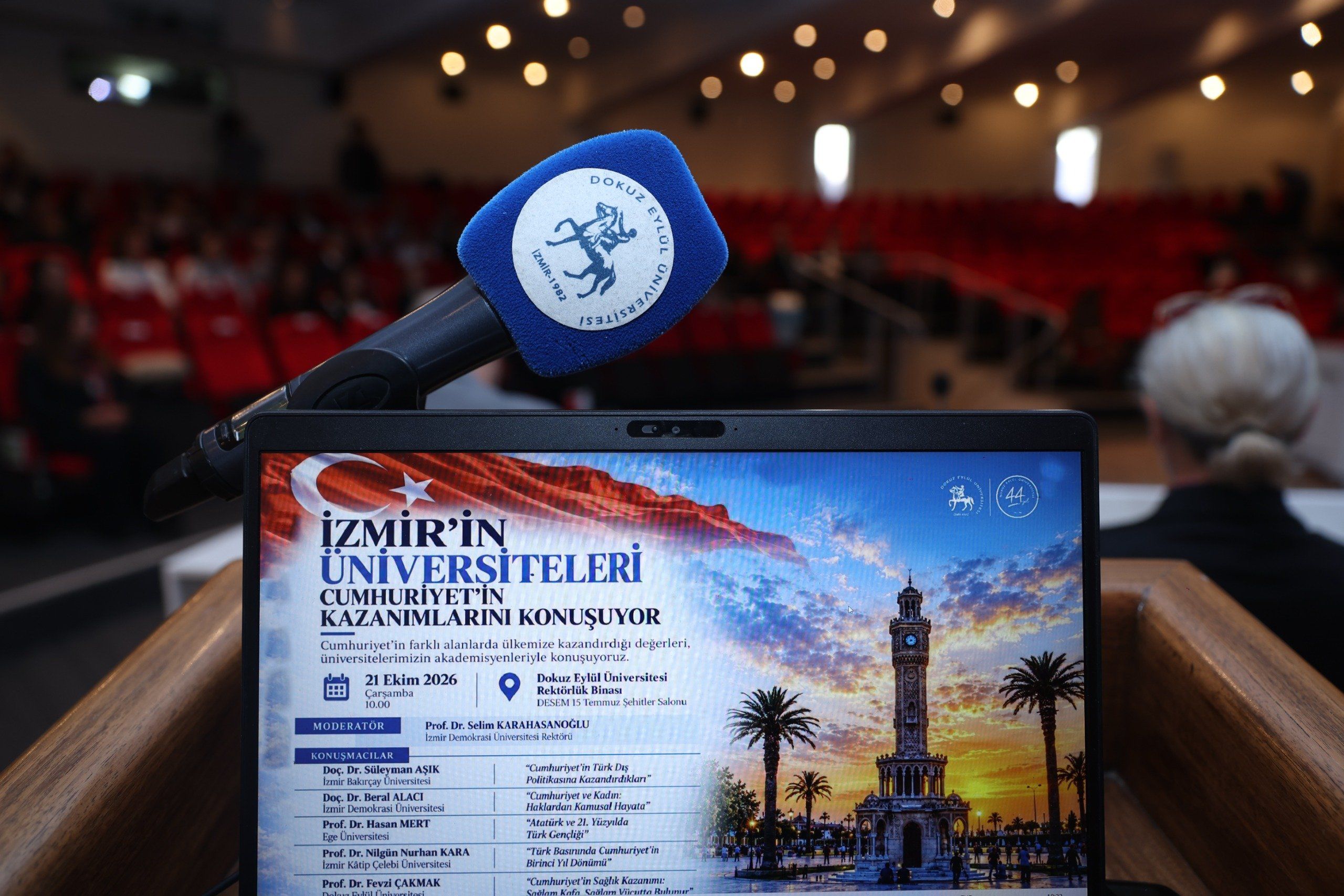 İzmi̇r'i̇n Üni̇versi̇teleri̇ Cumhuri̇yet'i̇n Kazanimlarini Deü'de Konuştu (2)