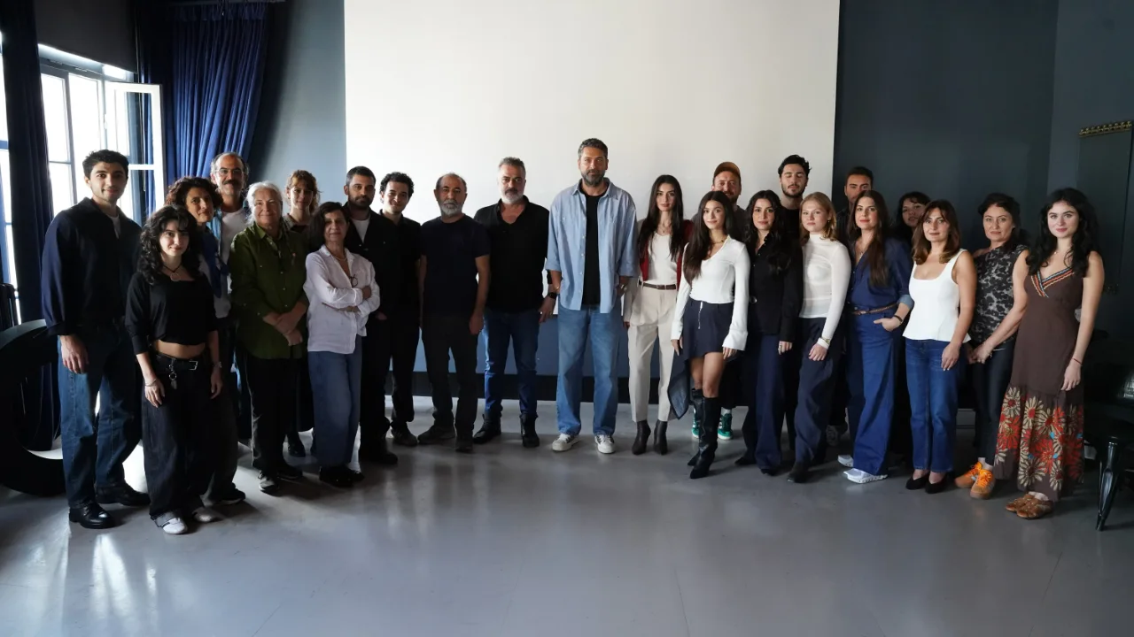 Karakuyu dizisi ne anlatıyor, oyuncu kadrosunda kimler var?