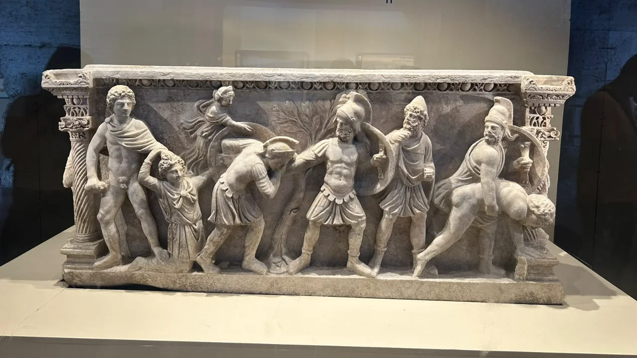 Kolezyum Yenibakishaber (2)