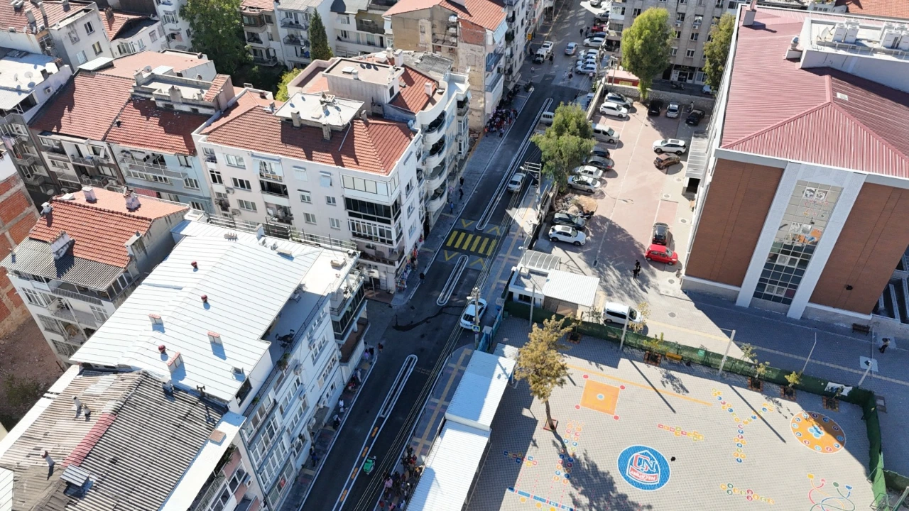 Konak Ta Velilerin Talebi Karsilik Buldu Okul Yolu Yenilendi Yenibakishaber (1)