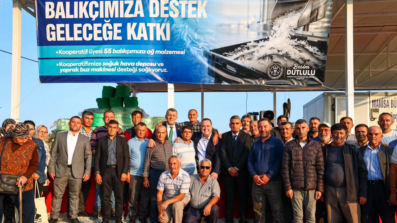 Koprubasi Nda Balikcinin Yuzu Guldu Borlu Manzaraya Kavustu 5 Yenibakishaber