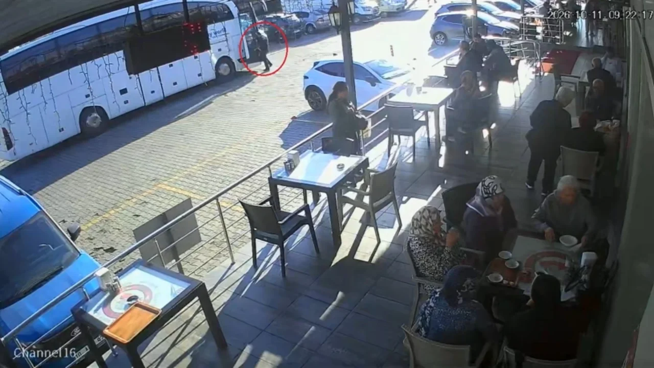 Manisadaki Otobus Faciasinda Son Goruntuler Ortaya Cikti (1)