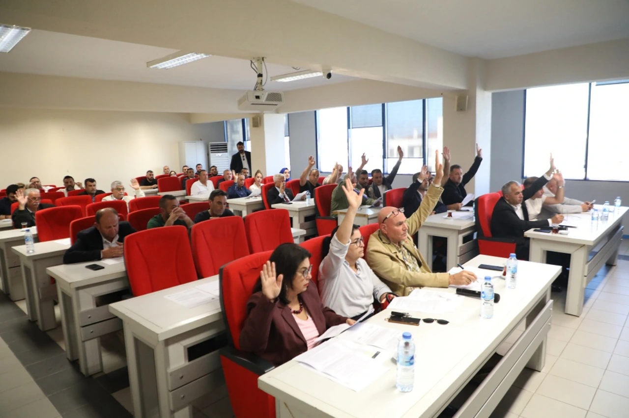 Menderes Te 2027 Butcesi Kabul Edildi Sen Den Hizmet Vurgusu Yenibakishaber (1)