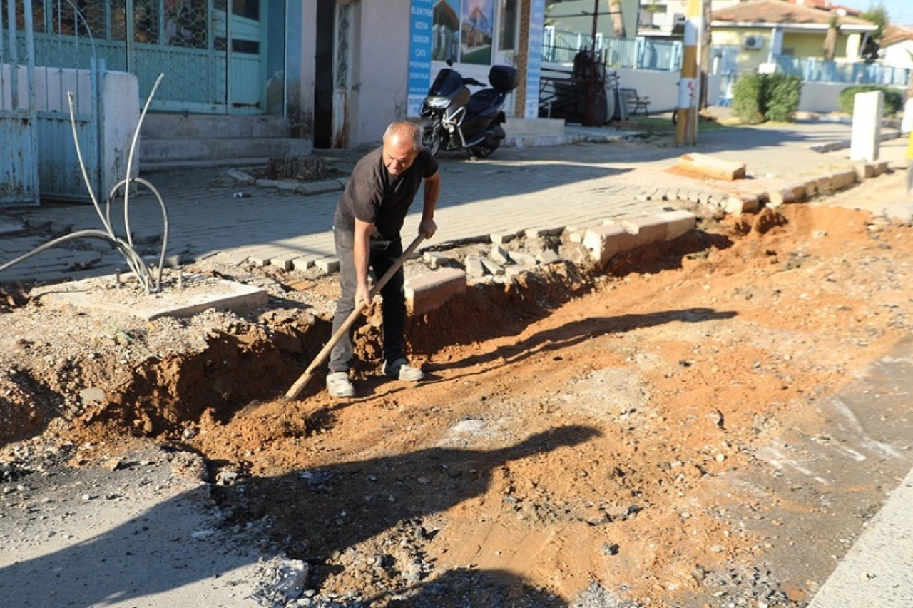 Menderes Te Bozuk Yollar Tarih Olacak Yenibakishaber