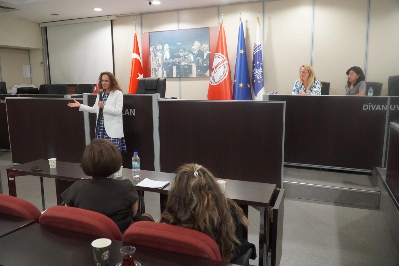 Mimarligin Gelecegi Icin Karsiyaka Da Kapsamli Bulusma Yenibakishaber