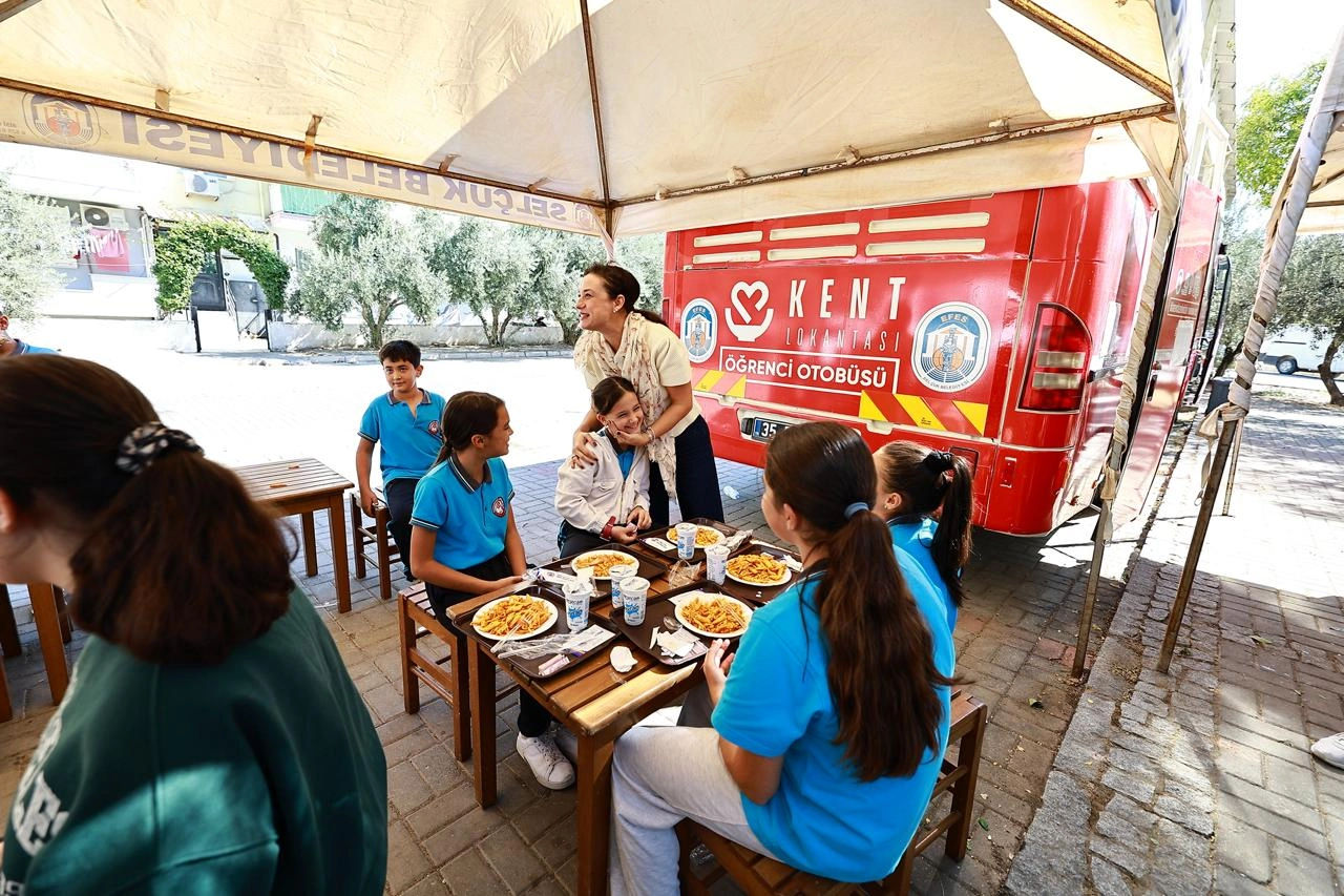 Ogrenci Otobusleri Yeniden Yollarda Ogle Yemegi 30 Tl Yenibakishaber (1)