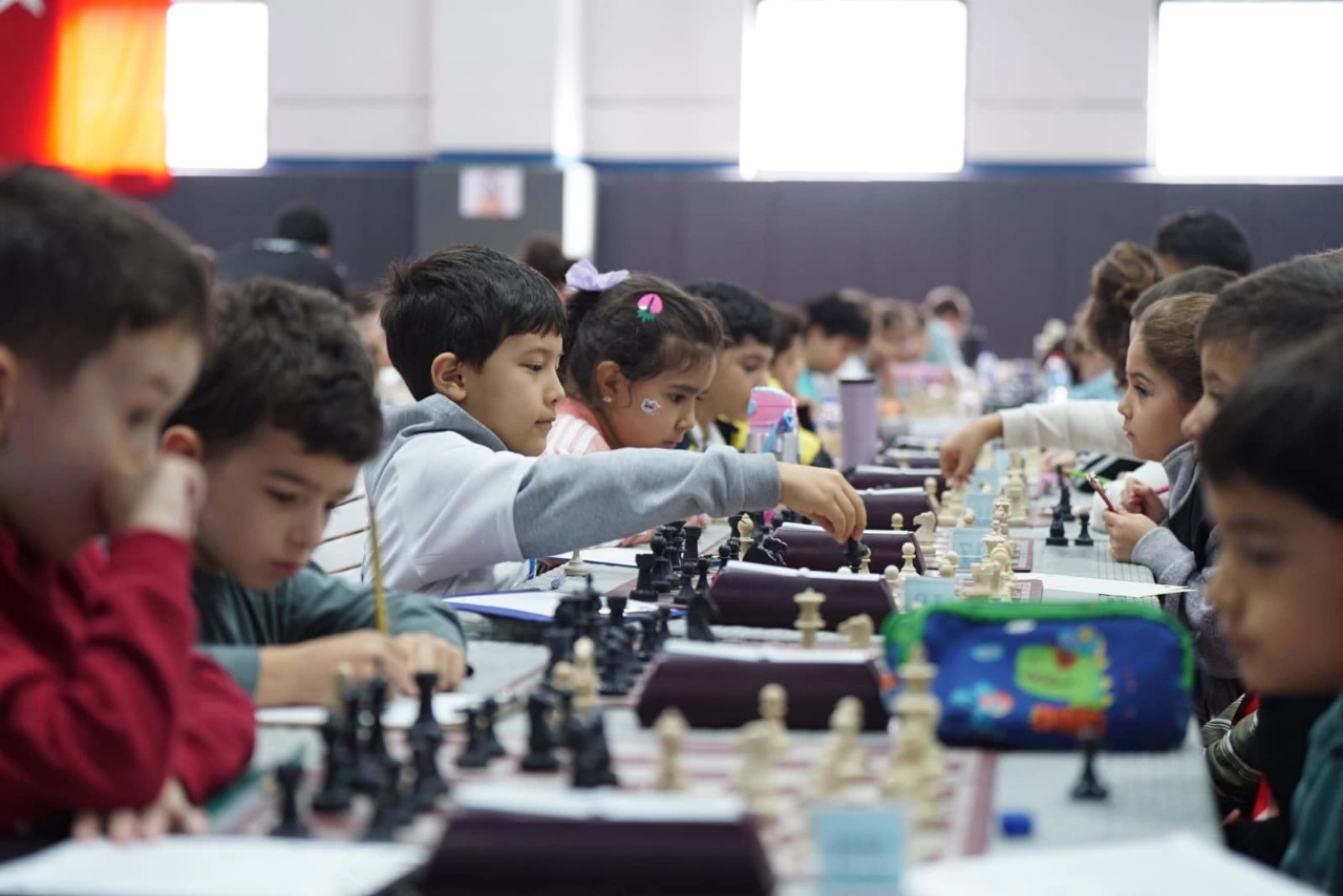 Torbalı'da 220 sporcu Cumhuriyet için hamle yaptı