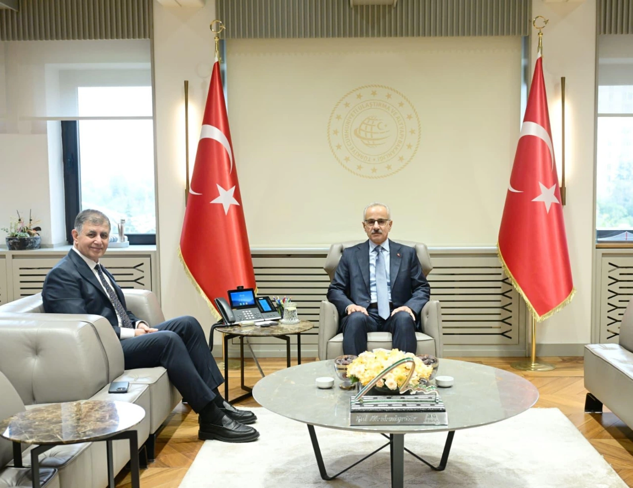 Tugay Dan Bakan Uraloglu Na Ziyaret Izmir E Cok Guzel Haberler Vermek Uzere Hazirlaniyoruz Yenibakishaber (1)