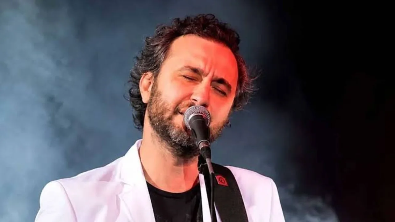 Ünlü şarkıcı Nev kaç yaşında vefat etti, evli miydi? Nev'in en sevilen şarkıları neler?