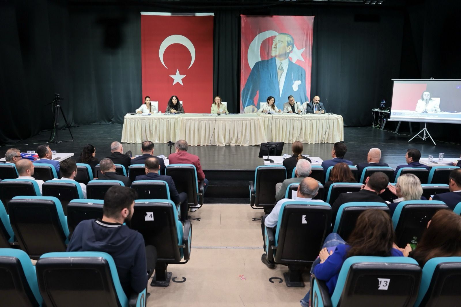 Konak’ta yıllardır beklenen karar alındı: Mahalleler birleşiyor