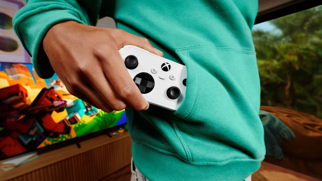 Xbox Nano Controller tanıtıldı: Standart kumandadan farkı ne?
