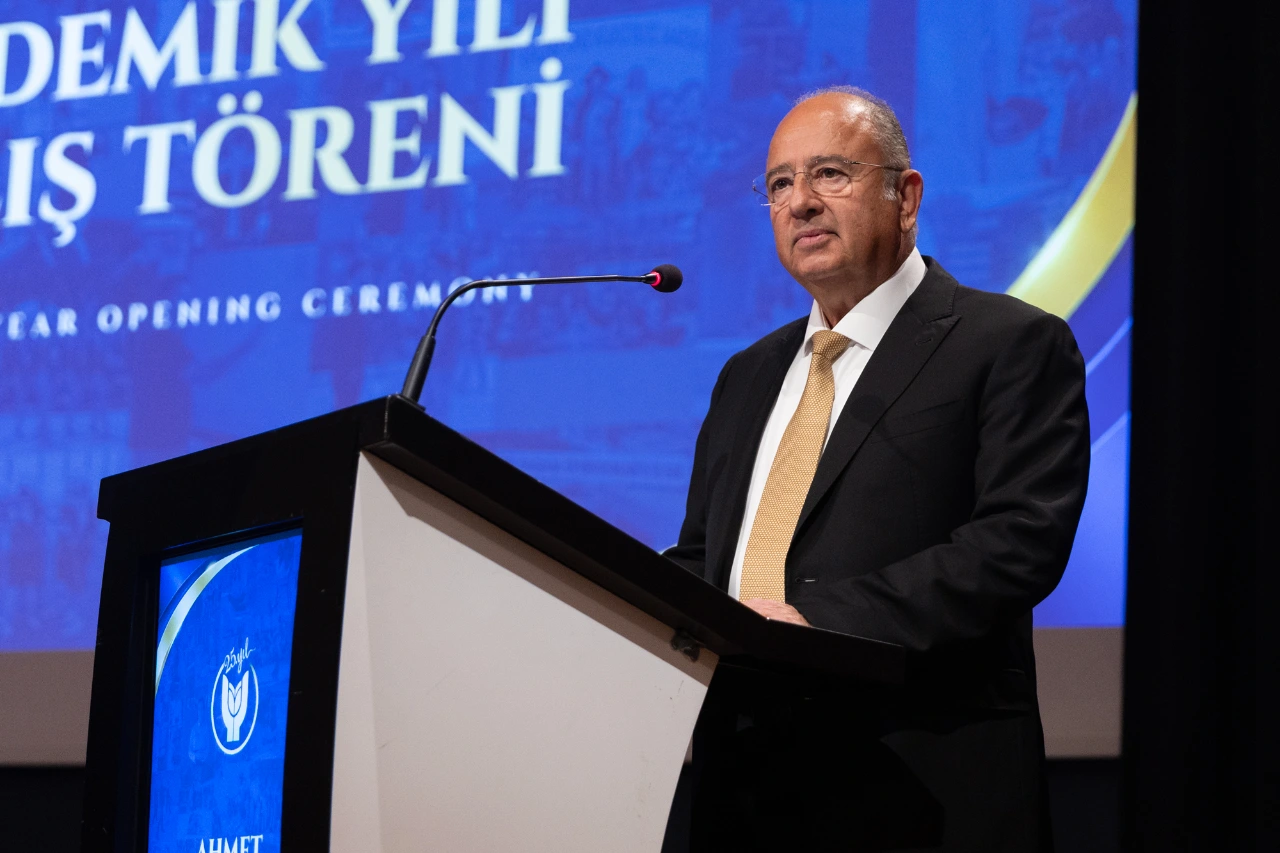 Yasar Universitesinde Yeni Akademik Yil Torenle Acildi Yenibakishaber (1)