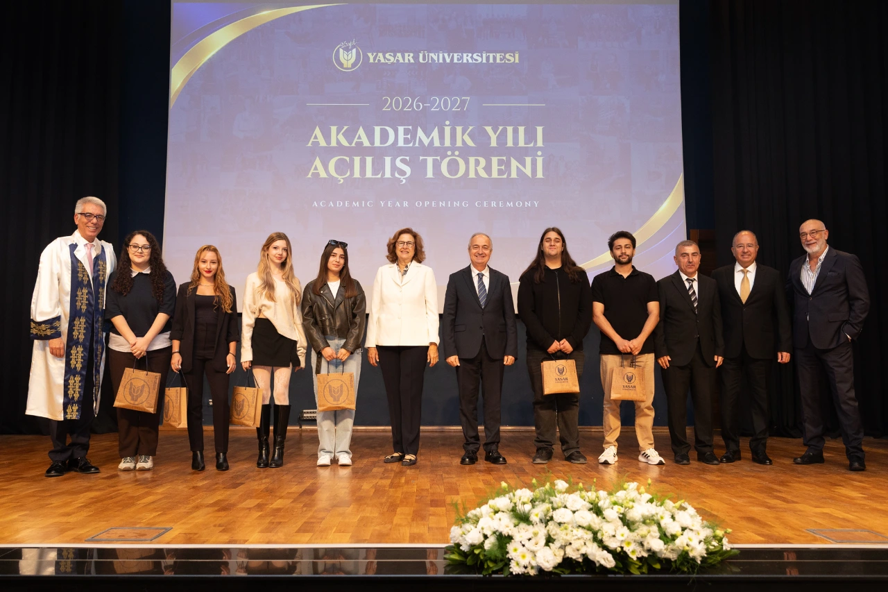 Yasar Universitesinde Yeni Akademik Yil Torenle Acildi Yenibakishaber