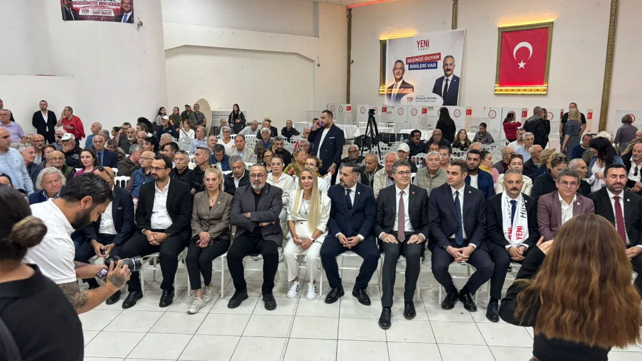 Yeni Parti Bucada Sandik Basinda Baskanini Uyeler Seciyor (1)