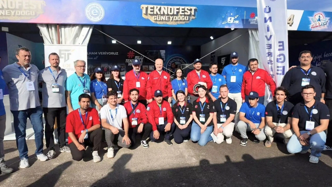 Yok Baskani Ozvardan Eunun Teknofest Standina Ziyaret Yenibakishaber