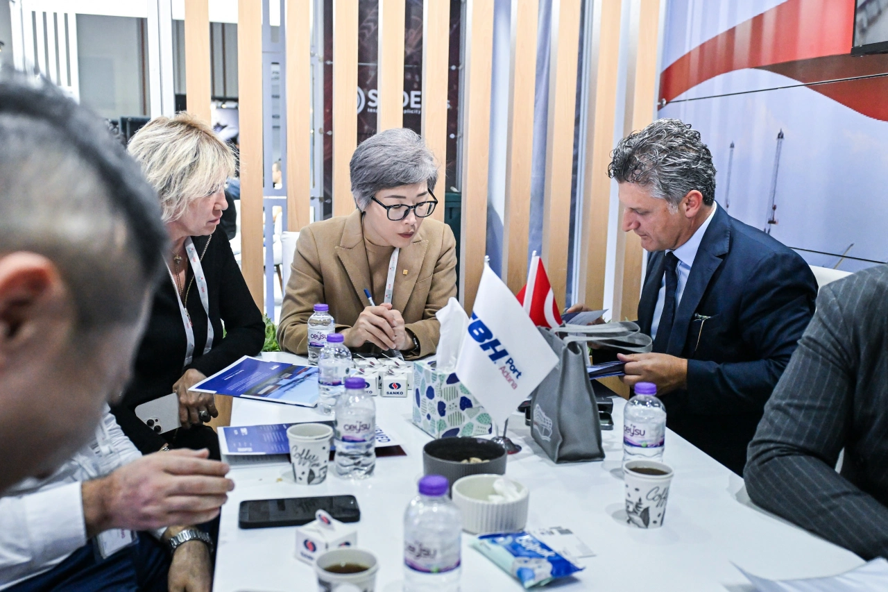 Zengezur Koridoru Ve Alsancak Limani Nin Gelecegi Logistech Te Masaya Yatirildi Yenibakishaber