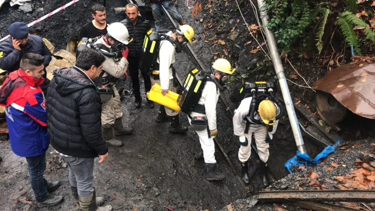 Zonguldak Ta Grizu Patlamasi Can Kayiplari Var Yenibakishaber